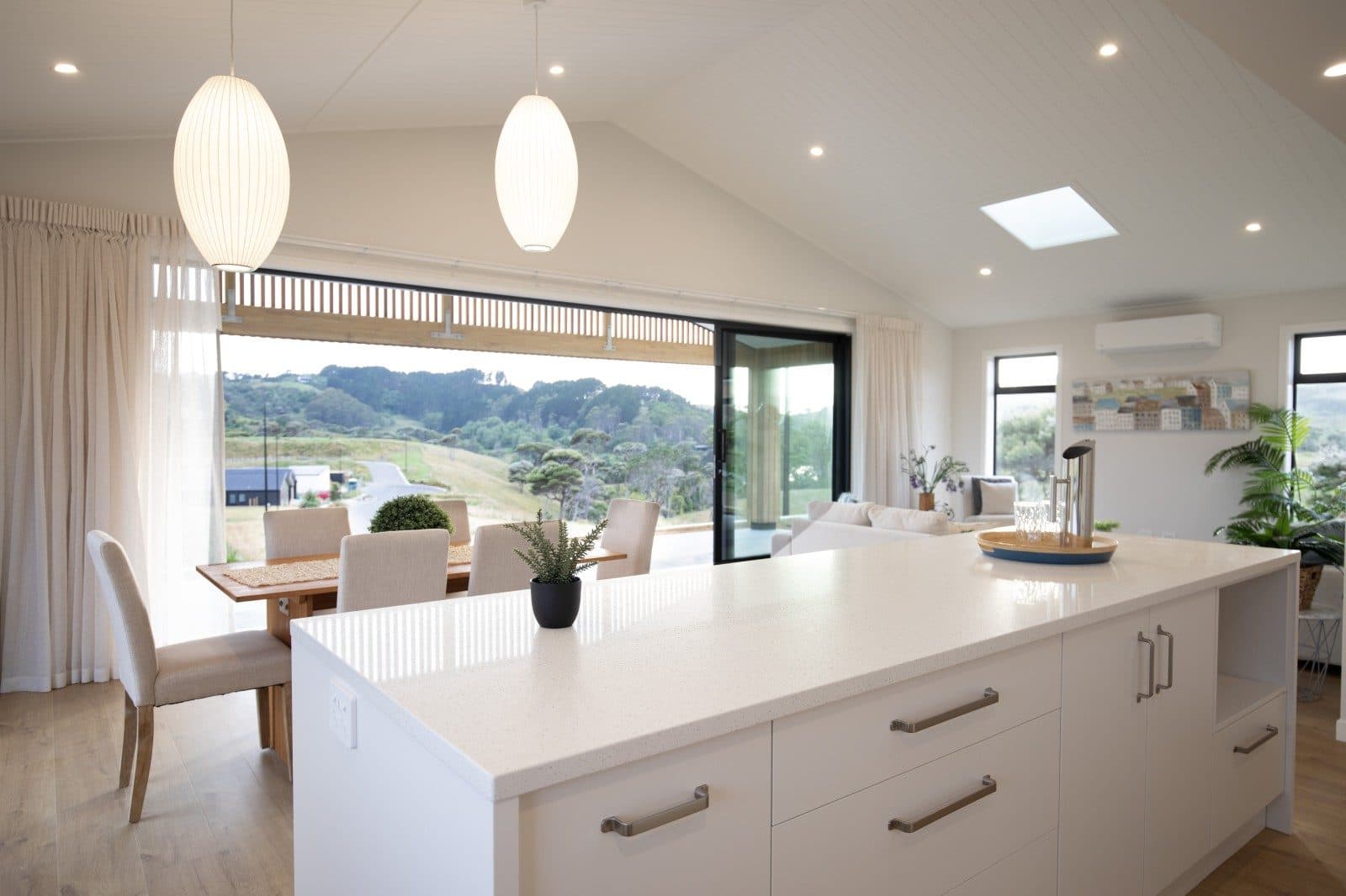 Raglan Romance